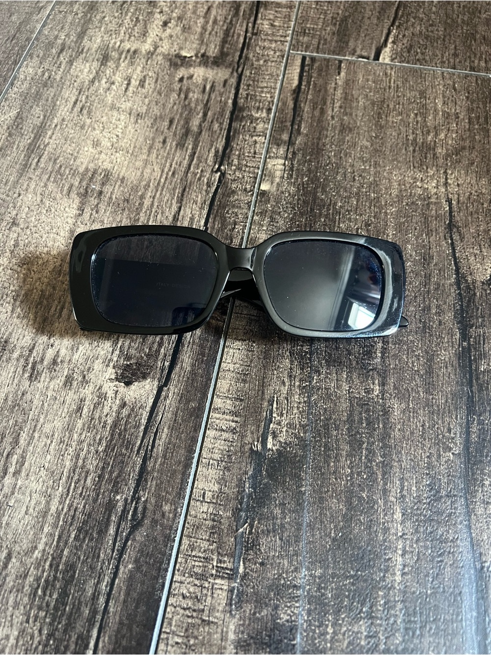 Black Rectangular Women’s Sunglasses